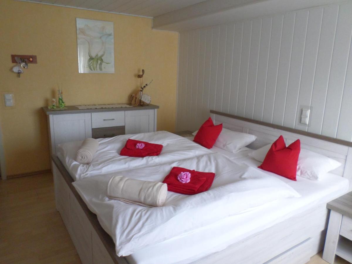 Dorfbluete Apartamento Albstadt Exterior foto